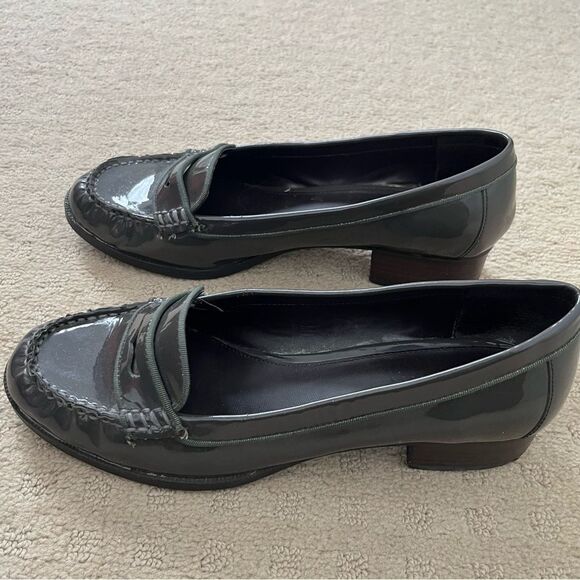 Lauren Ralph Lauren Gray Patent Leather Loafers - Picture 7 of 11